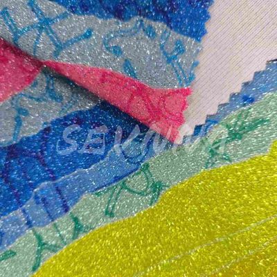 Doppelstrickgewebe in stilvollem Jacquard-Stil mit recycelter Faser