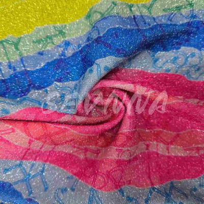 Doppelstrickgewebe in stilvollem Jacquard-Stil mit recycelter Faser