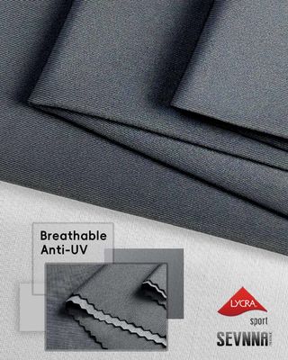 152 cm Breite Lycra Stoff mit 72% recycelten Materialien und 28% Xtra Life Lycra