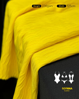 Hochwertiger, strukturierter Schwimmstoff mit 85 % recyceltem Polyester + 15 % Spandex, 125 cm Breite und hoher Haltbarkeit für Bademode