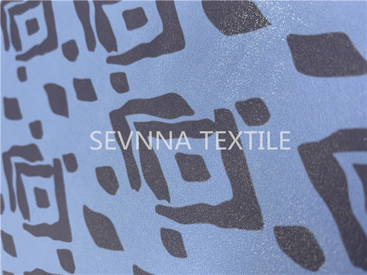 Die wasserdichte 4 Möglichkeits-Ausdehnung stricken Gewebe für Gamaschen-Totem-Sublimationsdruck Eco-Grün Nylon-Lycra